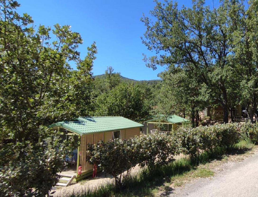 Camping Pres Du Lac De Sainte Croix Bauduen Exterior foto